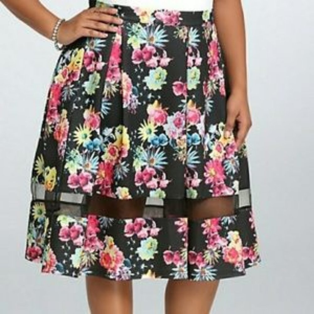NWT Torrid Black Floral Mesh Insert Skater Skirt